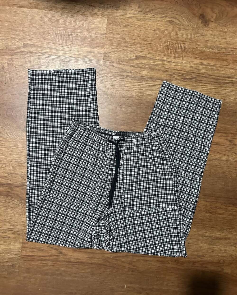 Lululemon Black and White Gingham Pants